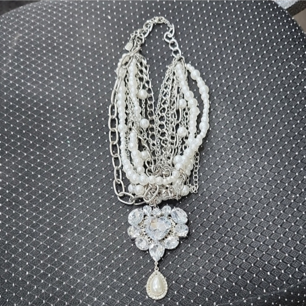 DAVINCI CHUNKY STATEMENT BEADED RHINESTONE NECKLACE